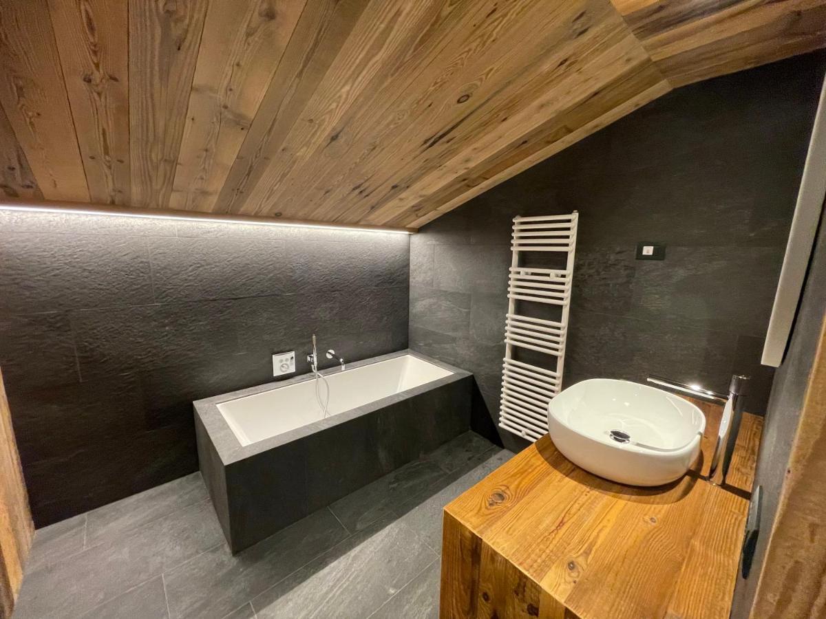 Hotel Piccolo Tibet Livigno Exterior photo