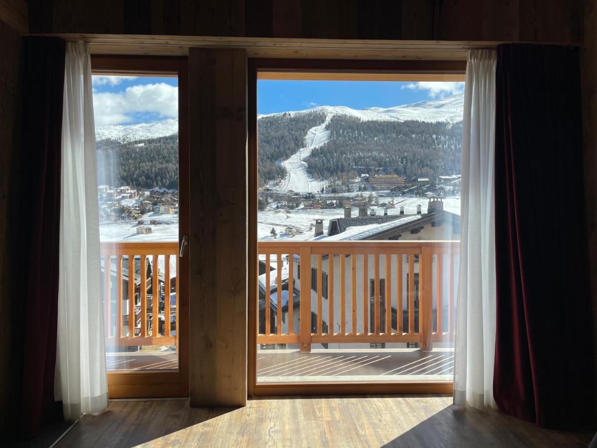 Hotel Piccolo Tibet Livigno Exterior photo