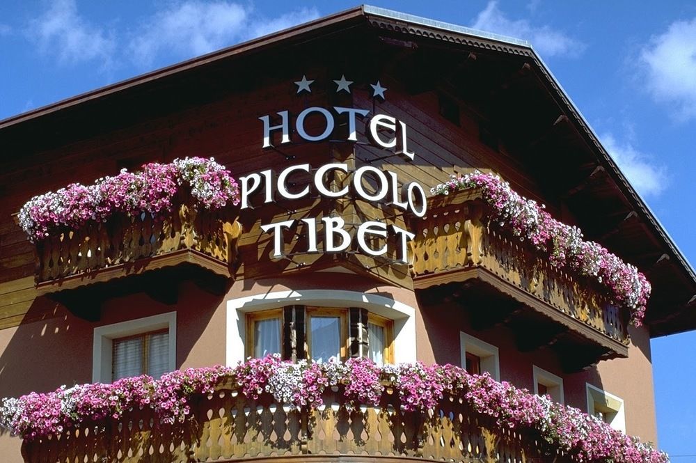 Hotel Piccolo Tibet Livigno Exterior photo